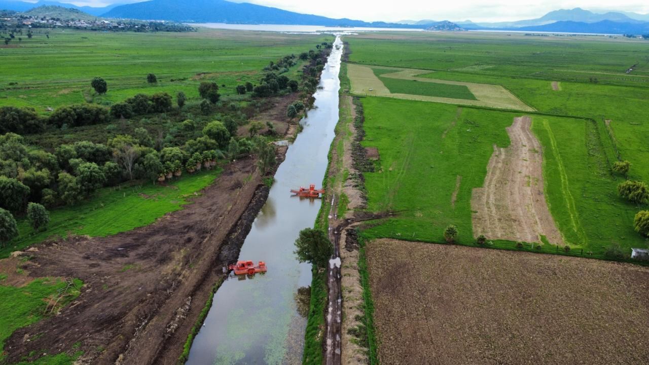 Gobierno de Michoacán logra rescate histórico del lago de Pátzcuaro.