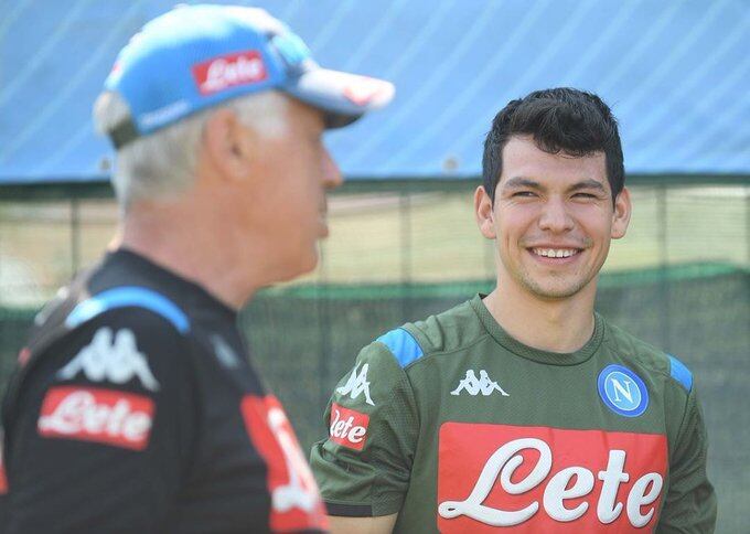 Carlo Ancelotti e Hirving Lozano