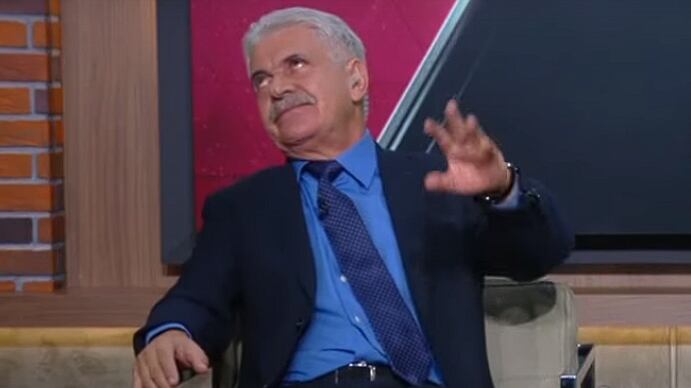 Tuca Ferrretti le pega con todo a Julián Quiñones; yo ni lo hubiera convocado, dice