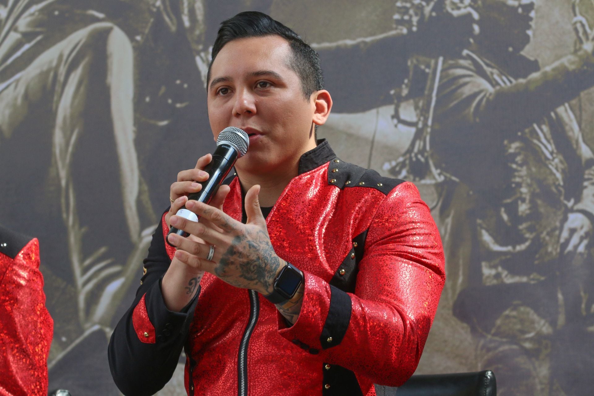 Edwin Luna, cantante.