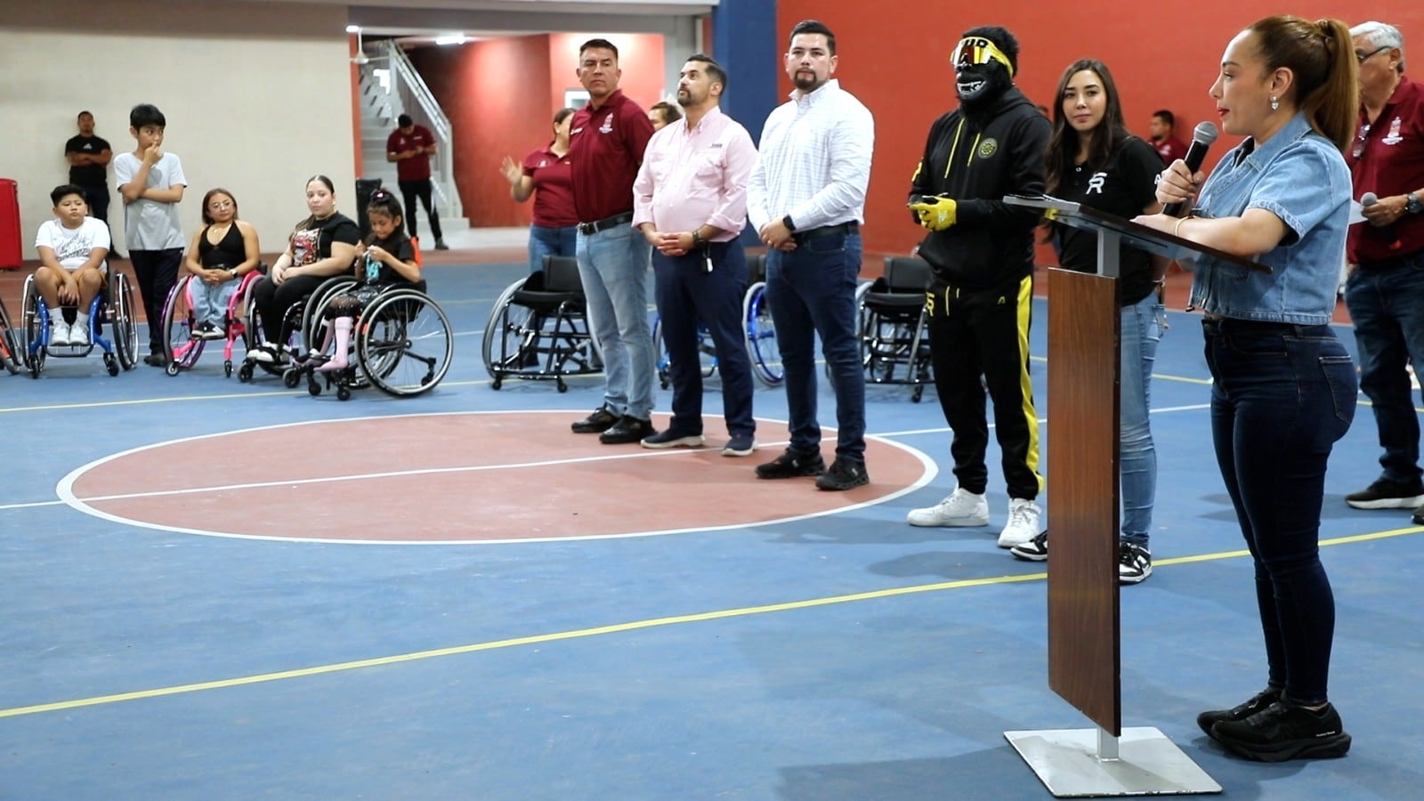 Sillas especializadas mejoran el desempeño en paradanza y básquetbol