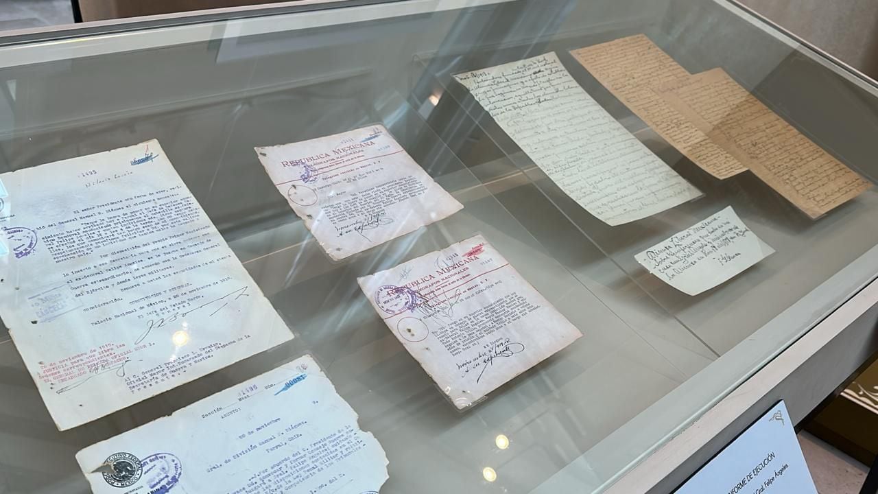 Exposición sobre Felipe Ángeles en el AIFA