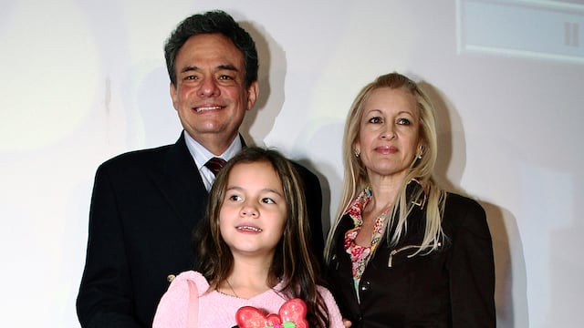 José José junto a Sara Salazar y Sarita