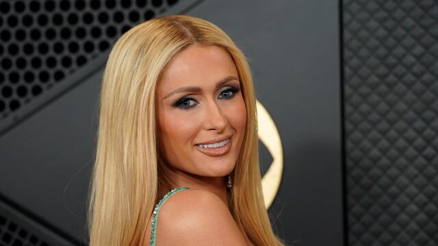 Paris Hilton anunció en los Grammy 2024 su nuevo disco