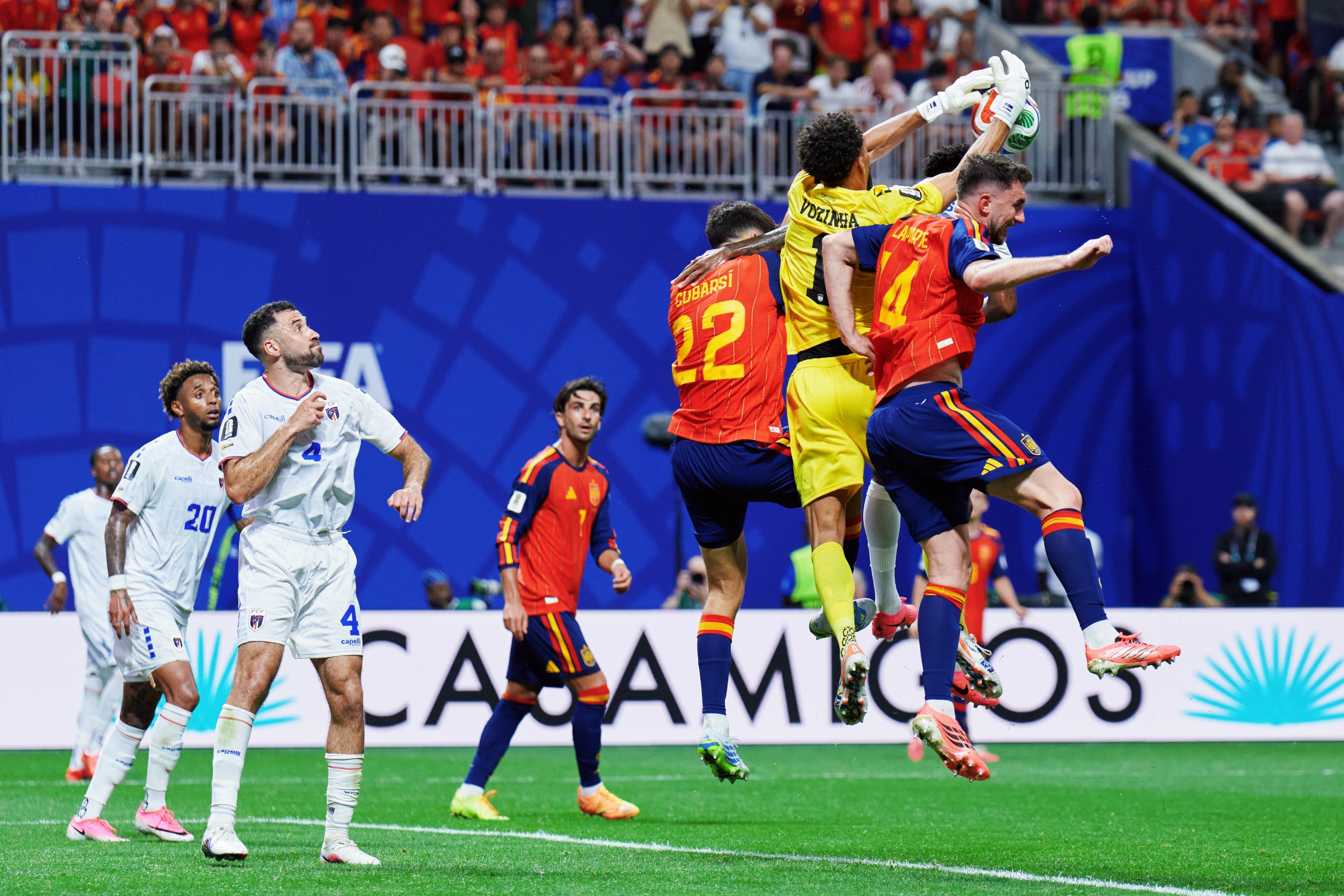 Luis de la Fuente envía un mensaje a la afición tras el debut de España