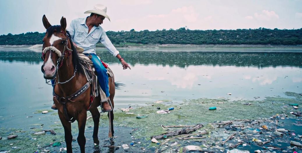 ¿De qué trata Los Olvidados de Hidalgo? El reportaje que exhibe el desprecio de Omar Fayad en Hidalgo