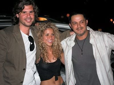 Antonio de la Rúa, Shakira y Alejandro Sanz.