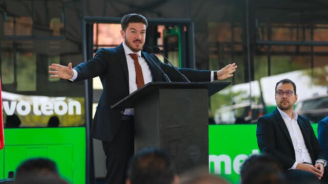 Samuel García inicia operación de nueva Ruta de Transmetro
