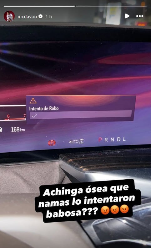 MC Davo denuncia robo en Monterrey: saquean dos camionetas