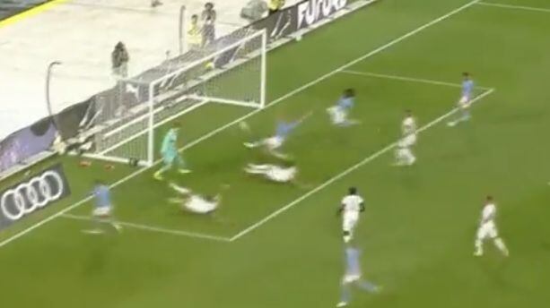 Erling Haaland marca su primer gol con la camiseta del Manchester City