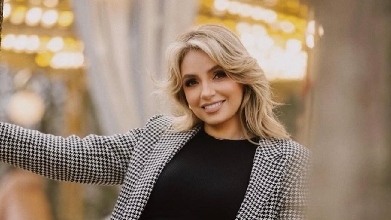 Angélica Rivera no suelta a la revista que le inventó un romance con Diego Klein