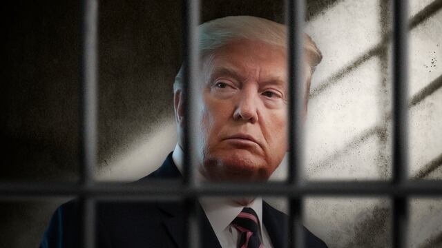 Donald Trump: Jurado acuerda acusarlo por pagar silencio de actriz porno.