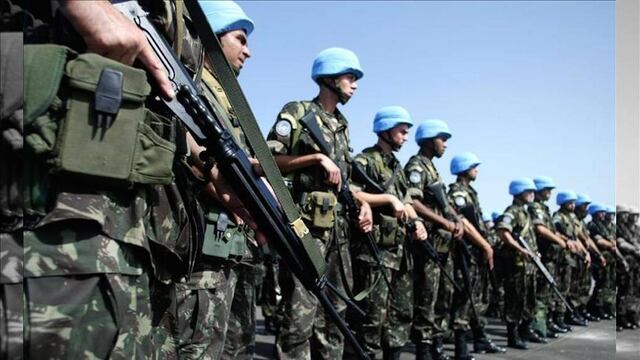 Hasta ahora las fuerzas rebeldes sólo han liberado a los 18 miembros de los cuerpos de paz, los contratistas siguen bajo su mando.
