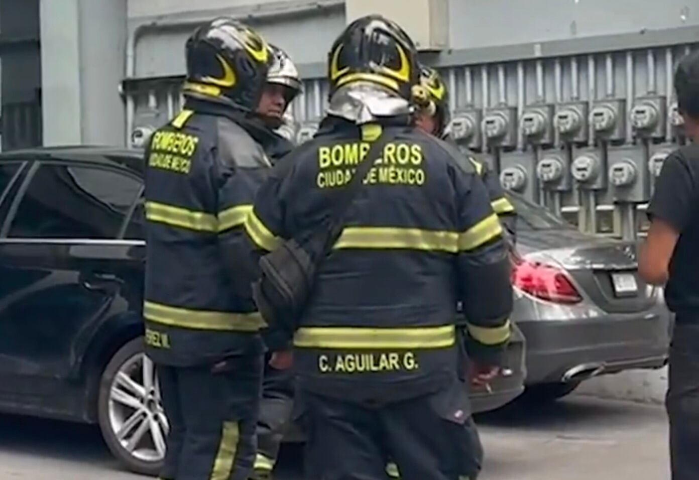 Álvaro Obregón: Trabajador muere tras desplome de elevador vehicular