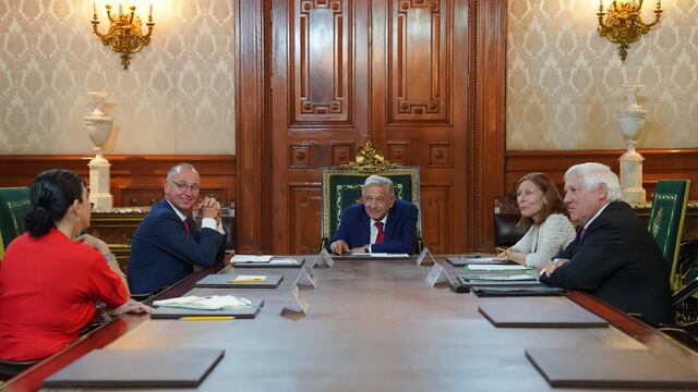 AMLO se reúne con directivos de Bayer