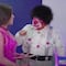 Chuponcito no aprende; hace sentir incómoda a la meserita con comentario morboso (VIDEO)