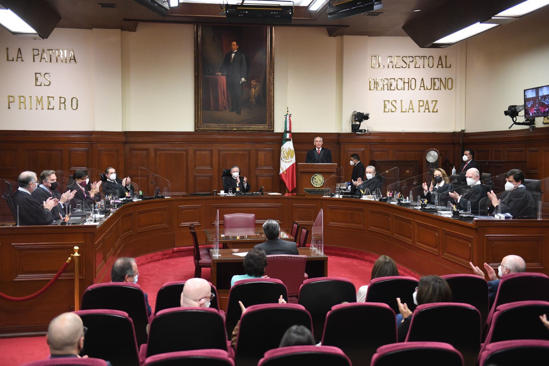 SCJN discutirá cancelar orden de aprehensión contra Laura Morán.