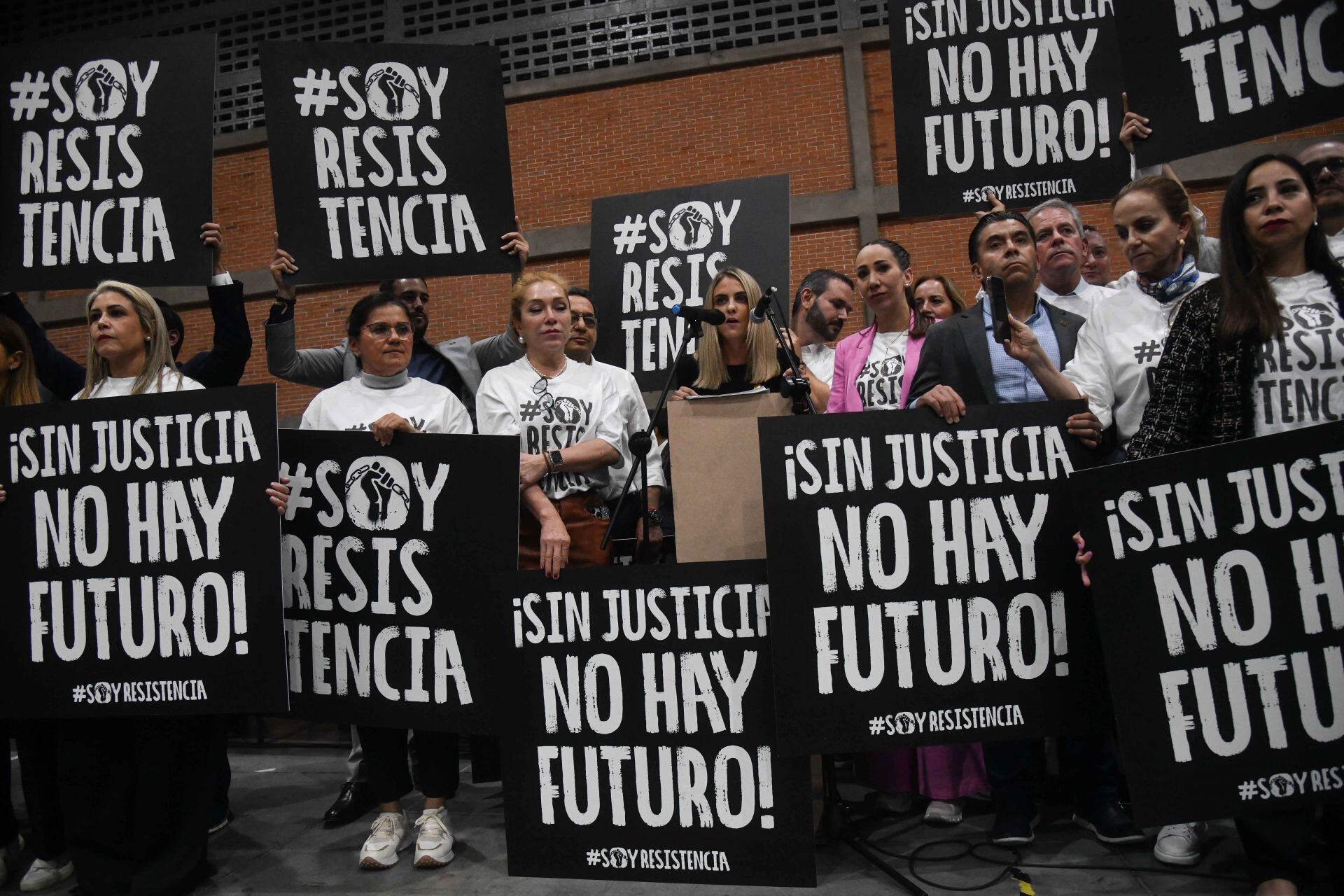 Posponen sesión ordinaria de Cámara de Diputados por bloqueo de trabajadores del Poder Judicial