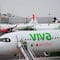 Trabajadores de Viva Aerobus ayudan a detener a sujeto que tomaba fotos a pasajera en un vuelo