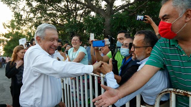 AMLO en Colima