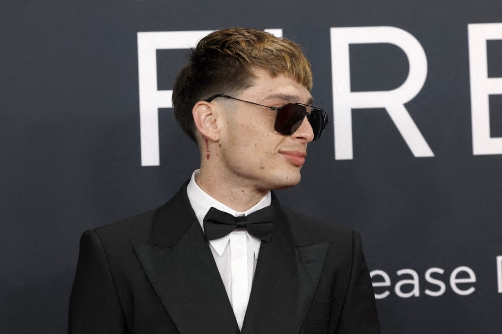 Peso Pluma en los Premios Grammy 2025.