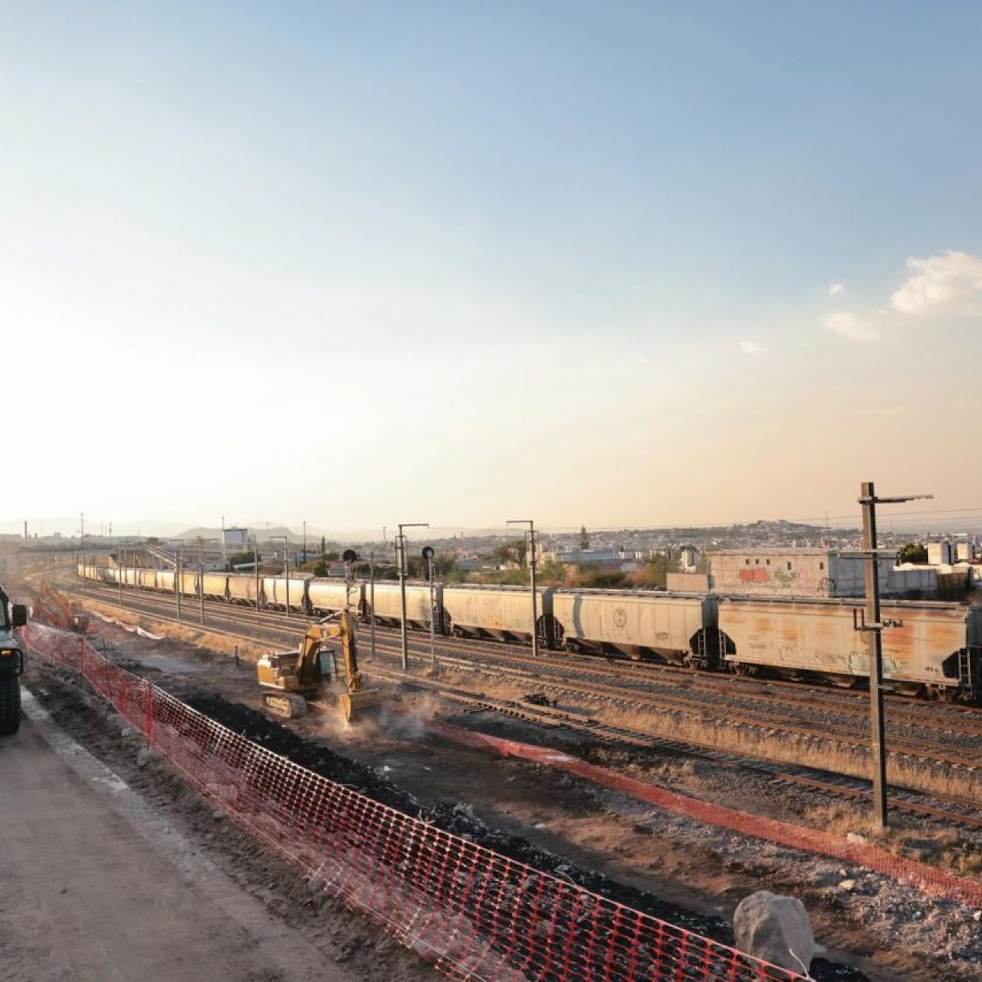 Tren México-Querétaro alcanza 15.18% de avance, informa Sedena