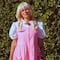 Karol G se disfrazó de la ‘niña de las trencitas’ de Matilda y hasta hay video actuando