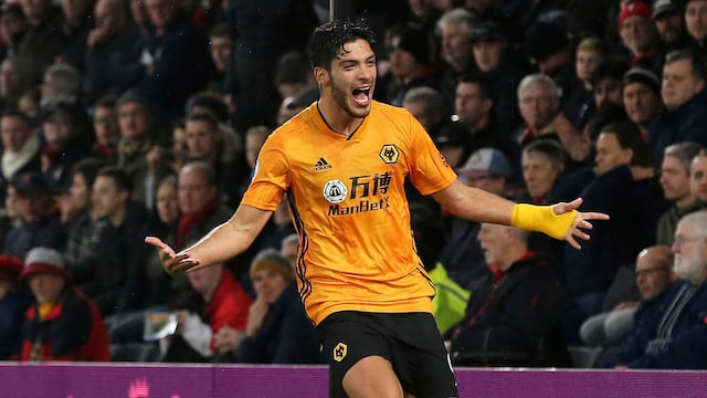 Raul Jiménez marcó su sexto gol de la temporada en la Premier League