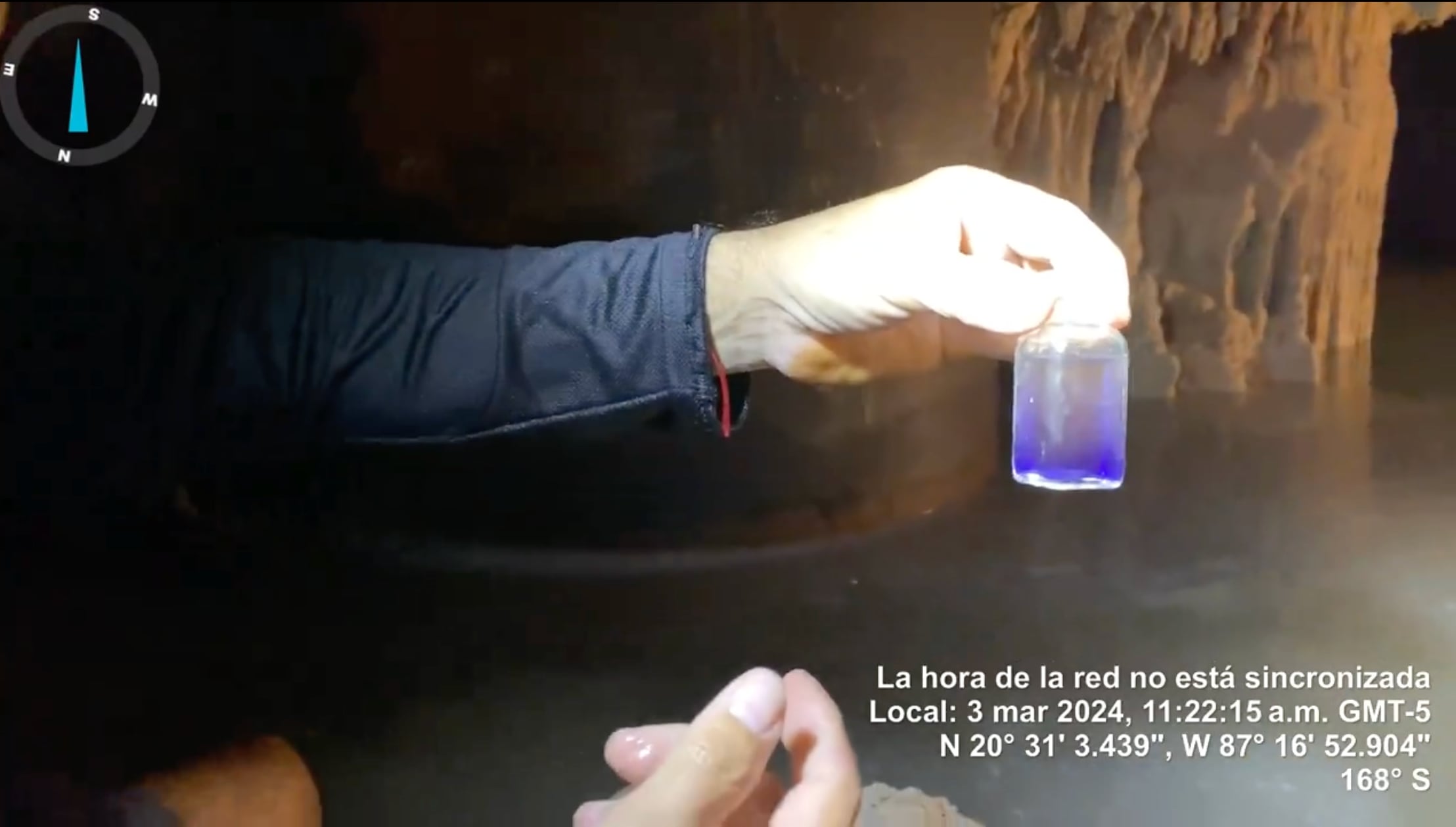 El científico hizo una prueba donde comprobó que los pilotes del Tramo 5 del Tren Maya no están recubiertos y contaminan el agua
