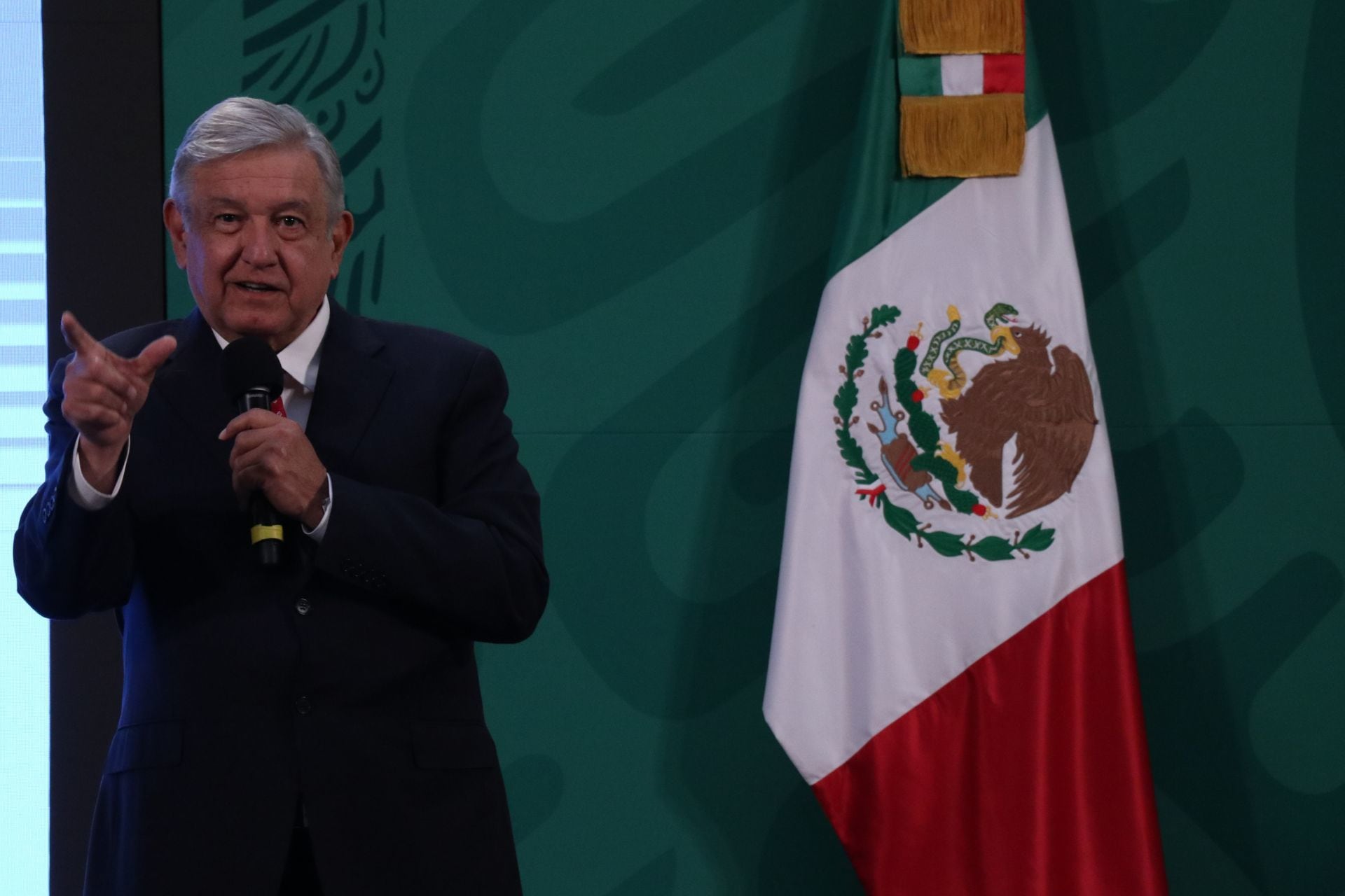 AMLO