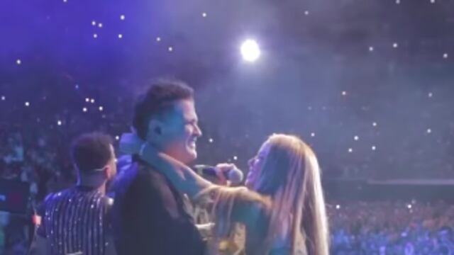 Shakira sorprende a Carlos Vives
