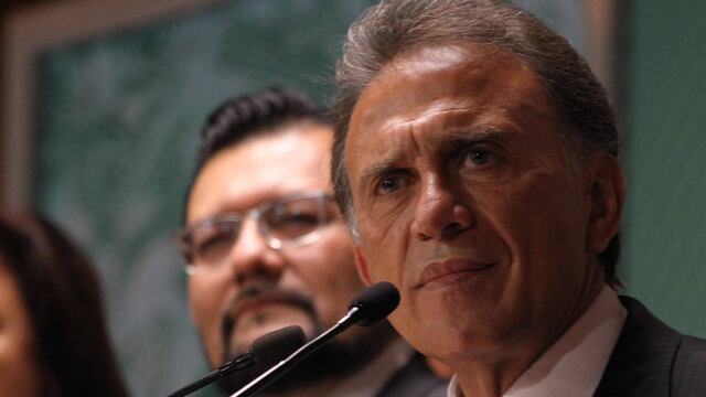 Miguel Ángel Yunes. Denuncia por pederastia.