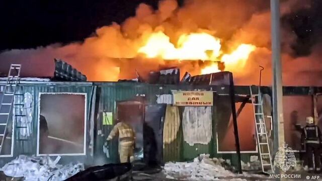 Incendio en asilo de Siberia, Rusia, deja 22 muertos