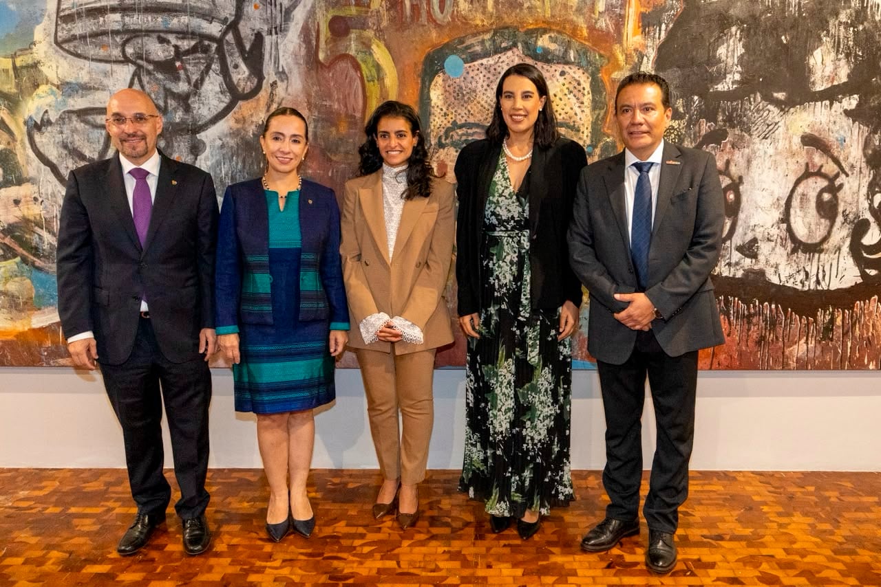 Josefina Rodríguez fortalece Turismo Comunitario con Shaikha Nasser.
