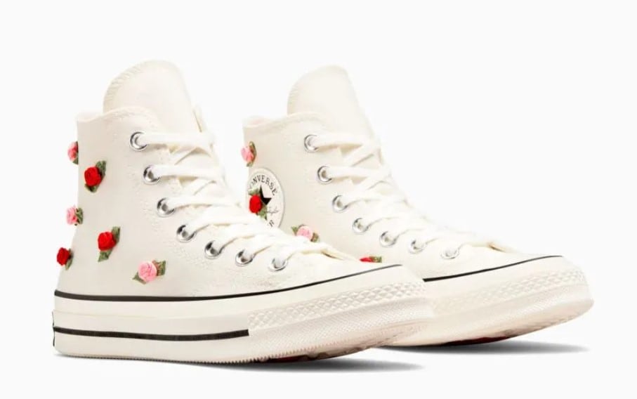 Converse de San Valentín