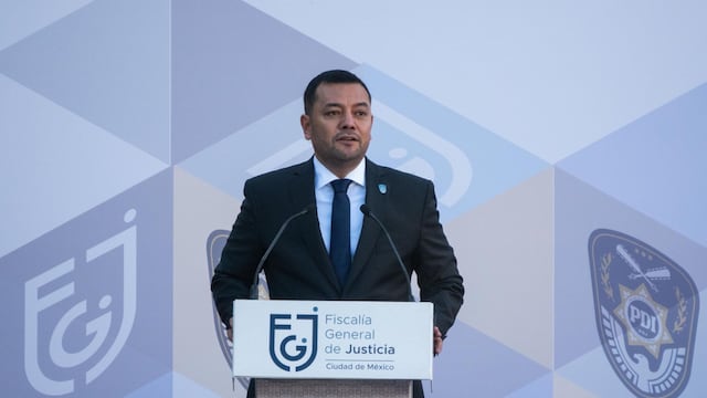 Francisco Almazán Barocio, jefe de la Policía de Investigación (PDI).