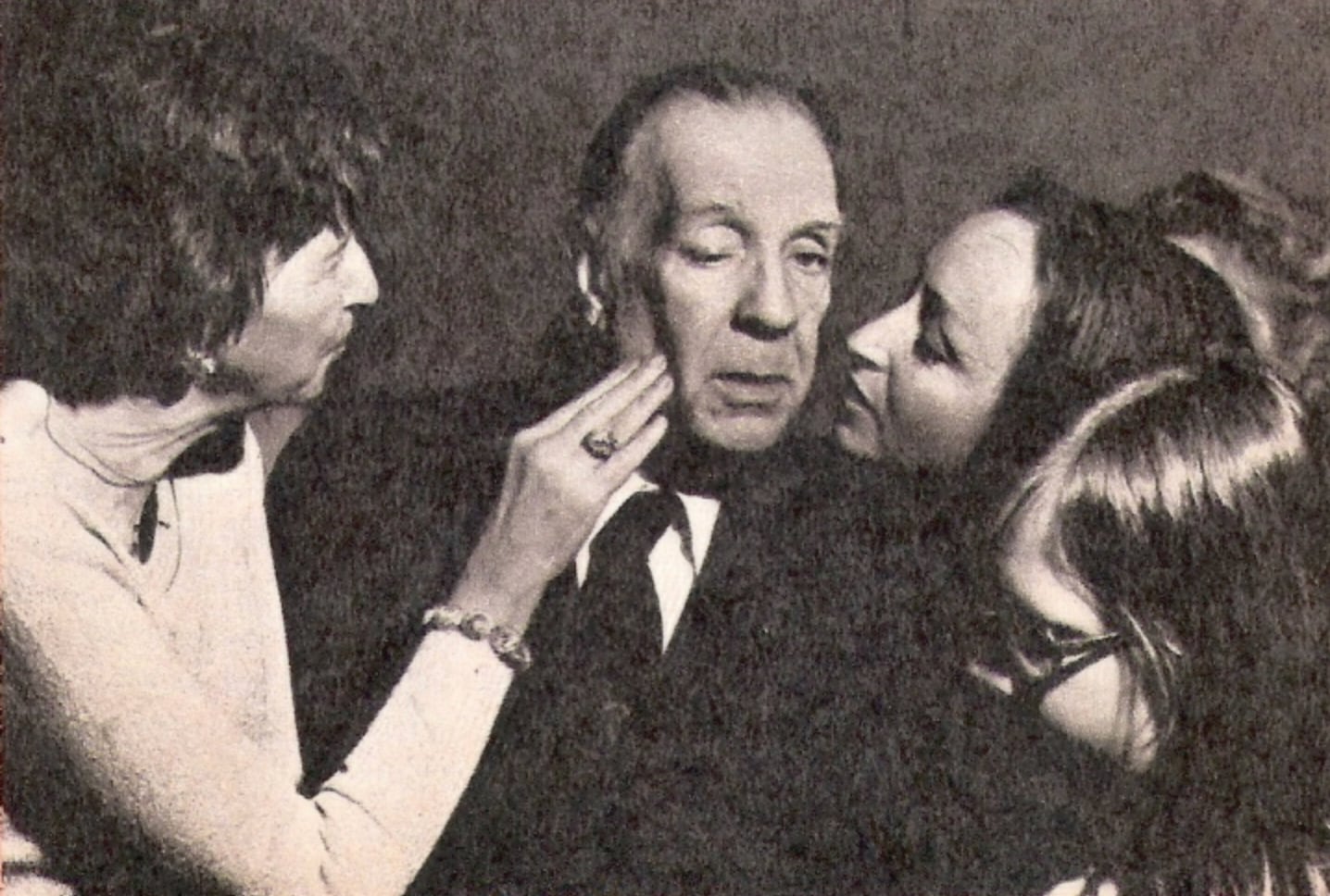 Borges experimental
