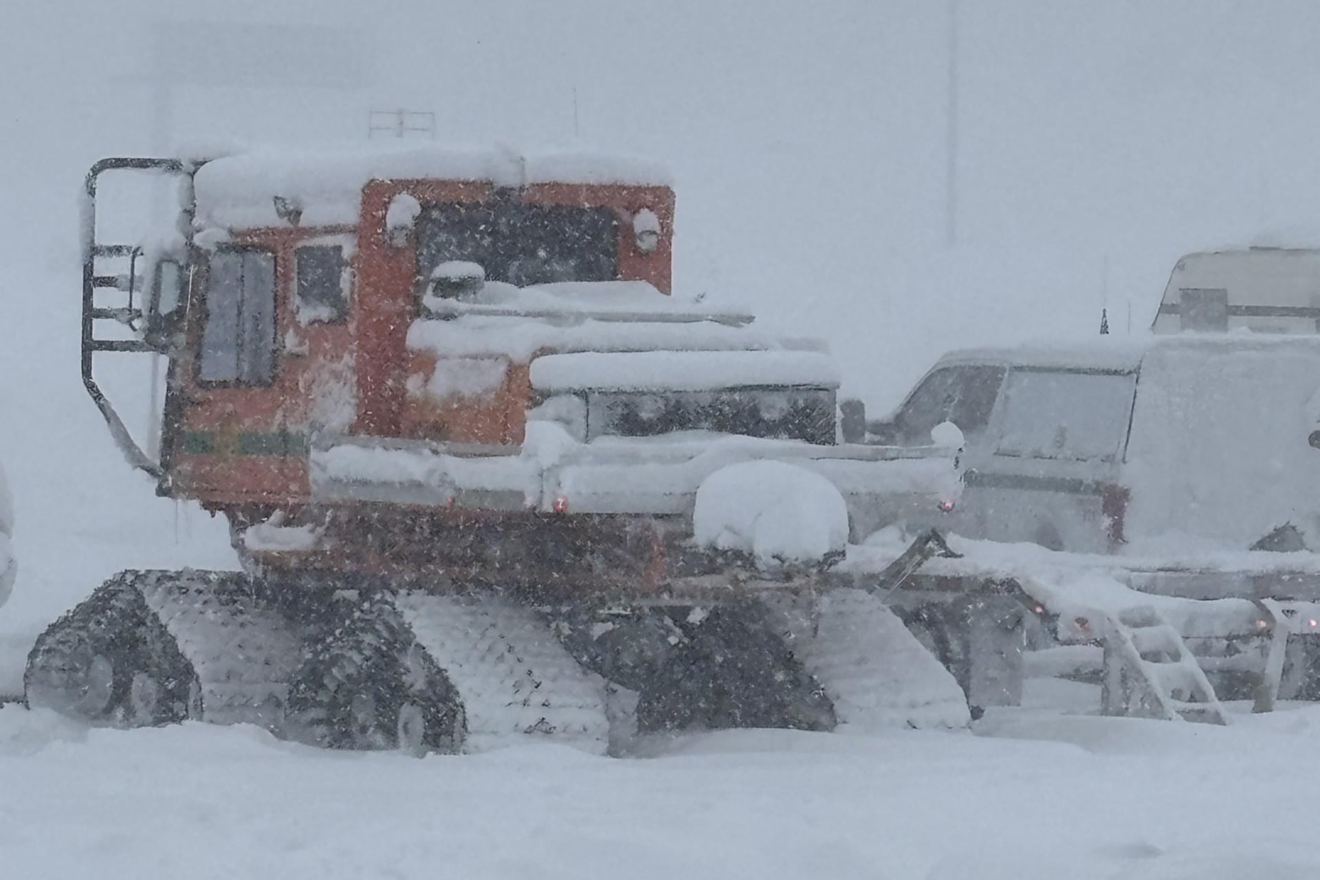 Tragedia en la Sierra Nevada: avalancha deja víctimas y desaparecidos en California