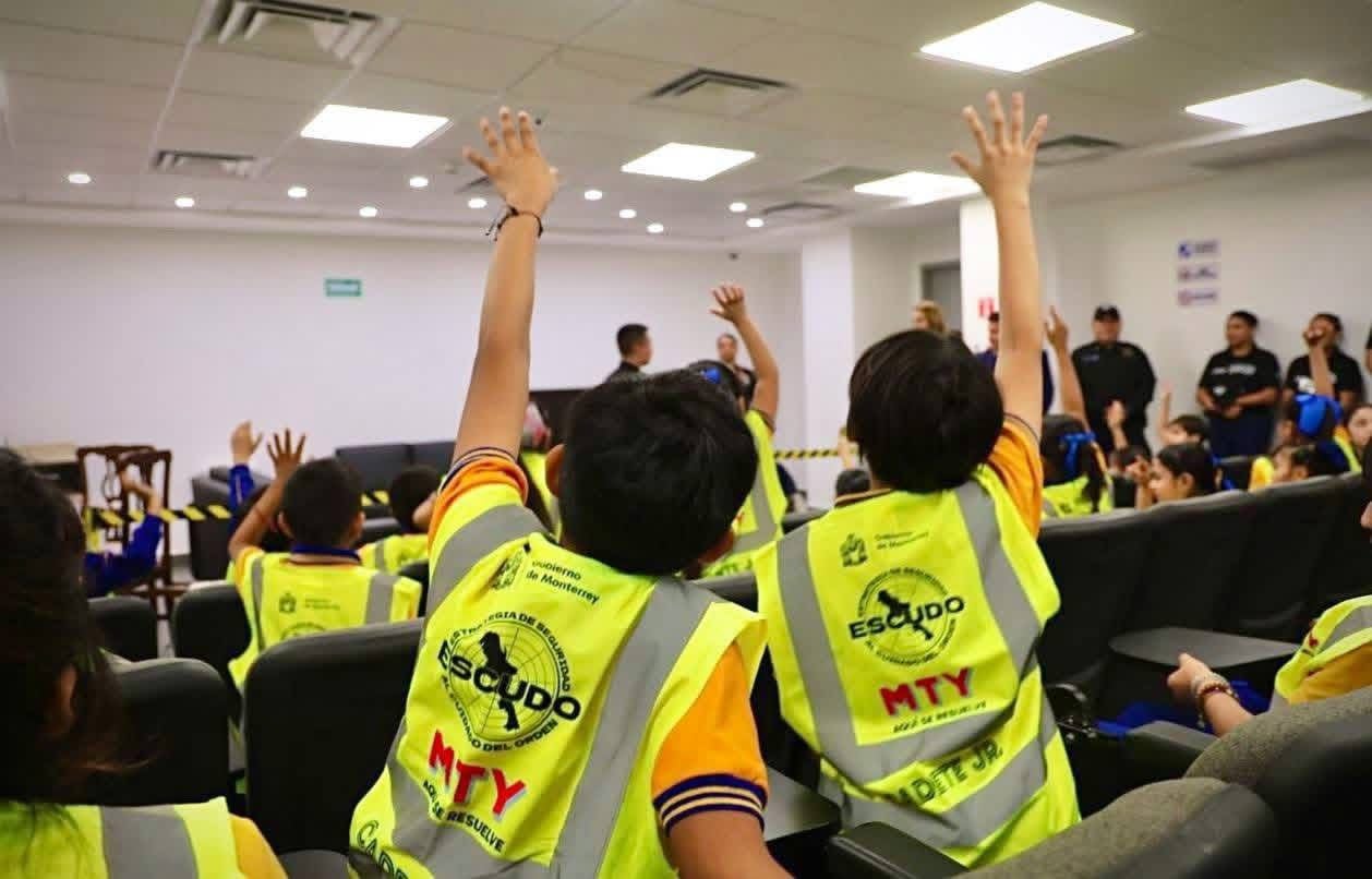 DIF Monterrey impulsa Cadete Jr para acercar a niños a labor policial.