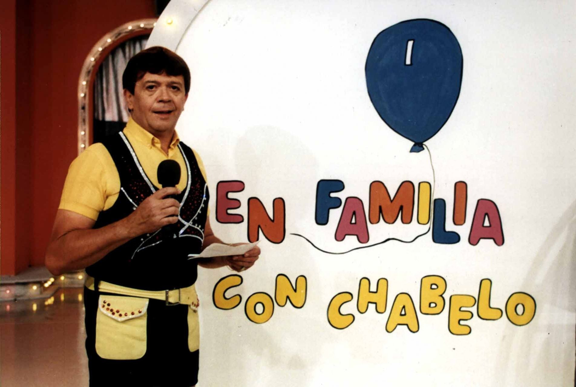 Xavier López como "Chabelo"