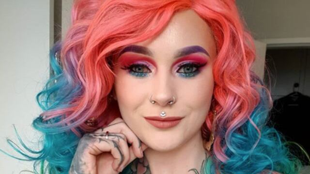 Sarah Gray, la "doctora más tatuada del mundo".