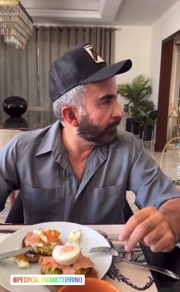 Vicente Fernández Jr. se opera la nariz