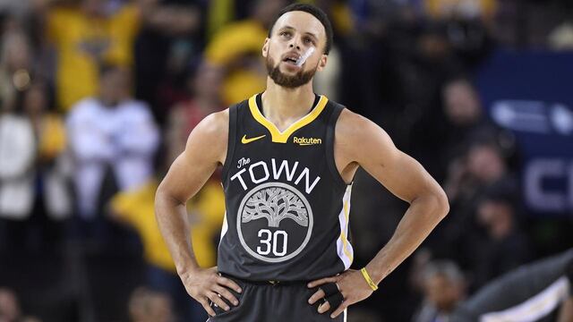Curry y los Warriors están a una derrota de perder las Finales