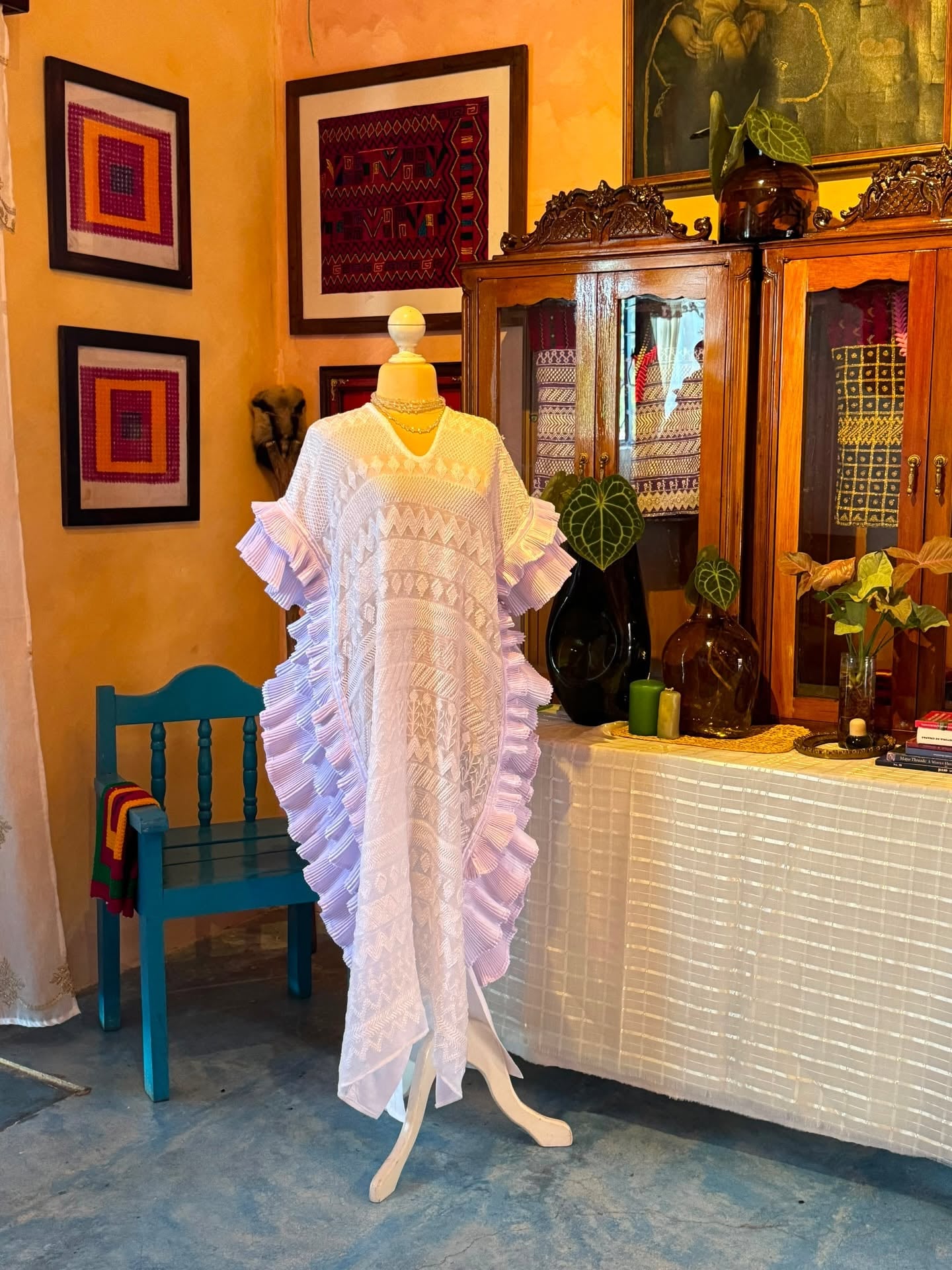 Huipil que Lila Downs usó, hecho por artesano de Chiapas.