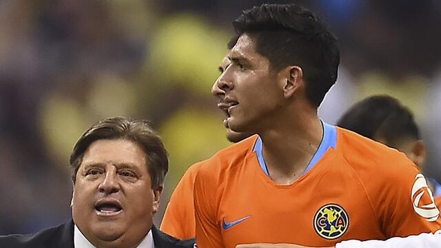 Miguel Herrera y Edson Álvarez.
