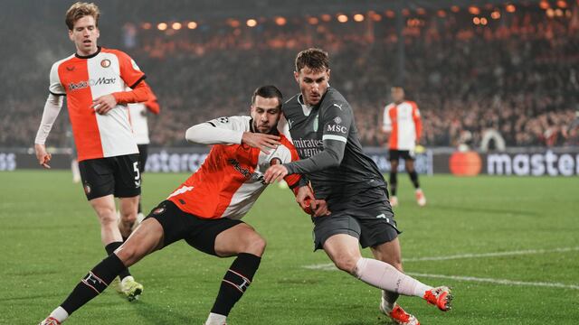 AC Milan vs Feyenoord: ¿Cuándo y cómo ver a Santiago Giménez en los Playoffs de Champions League 2025?