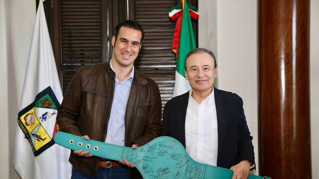 Alfonso Durazo, gobernador de Sonora, a la derecha