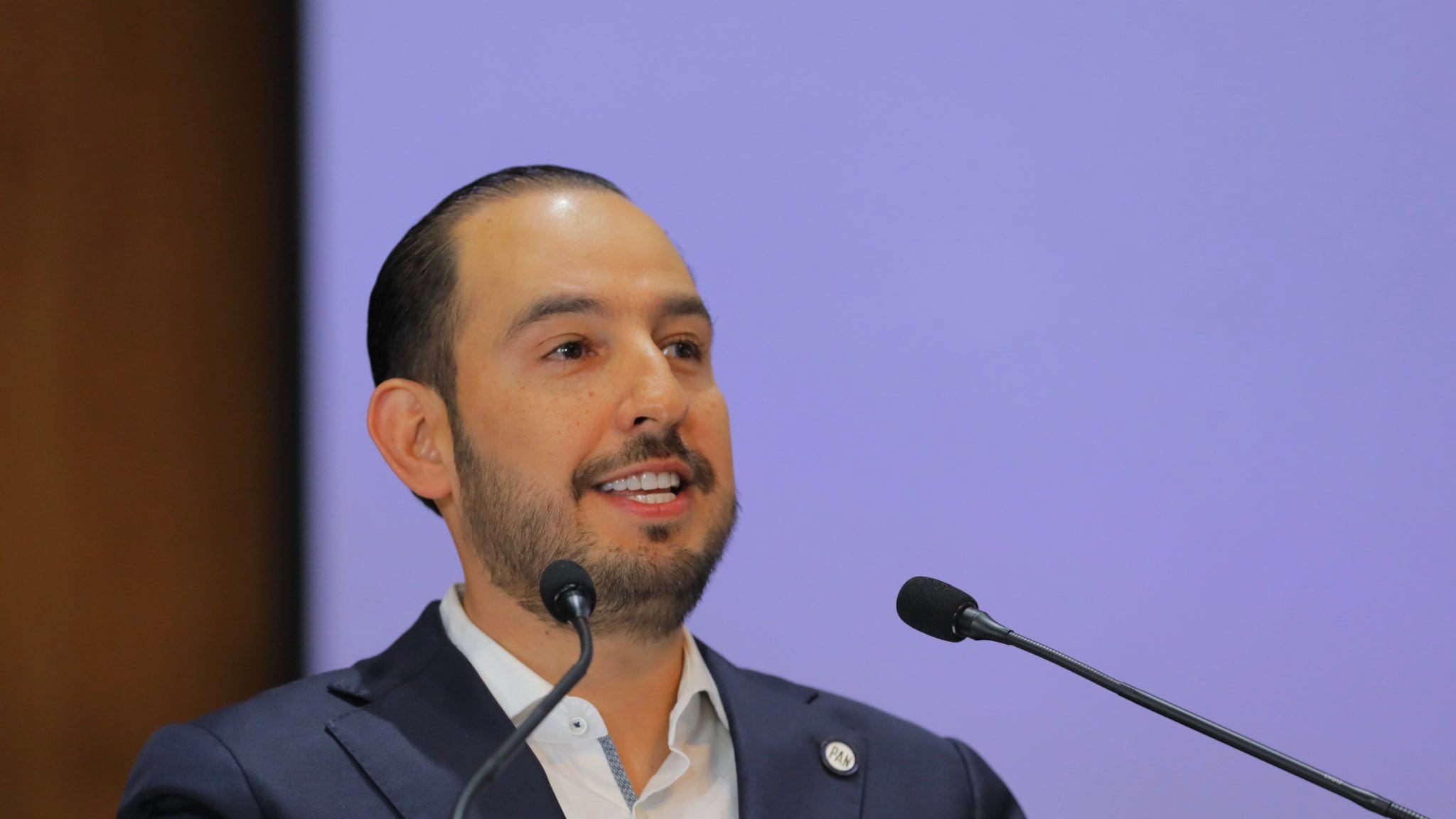 Marko Cortés se suma a críticas contra el INE por las “boletas planchadas”