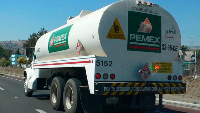 Ellos que enarbolaron la bandera de la supuesta rectitud, de la transparencia, no pueden ser turbios, opacos, mucho menos cuando hay tantos millones de por medio.