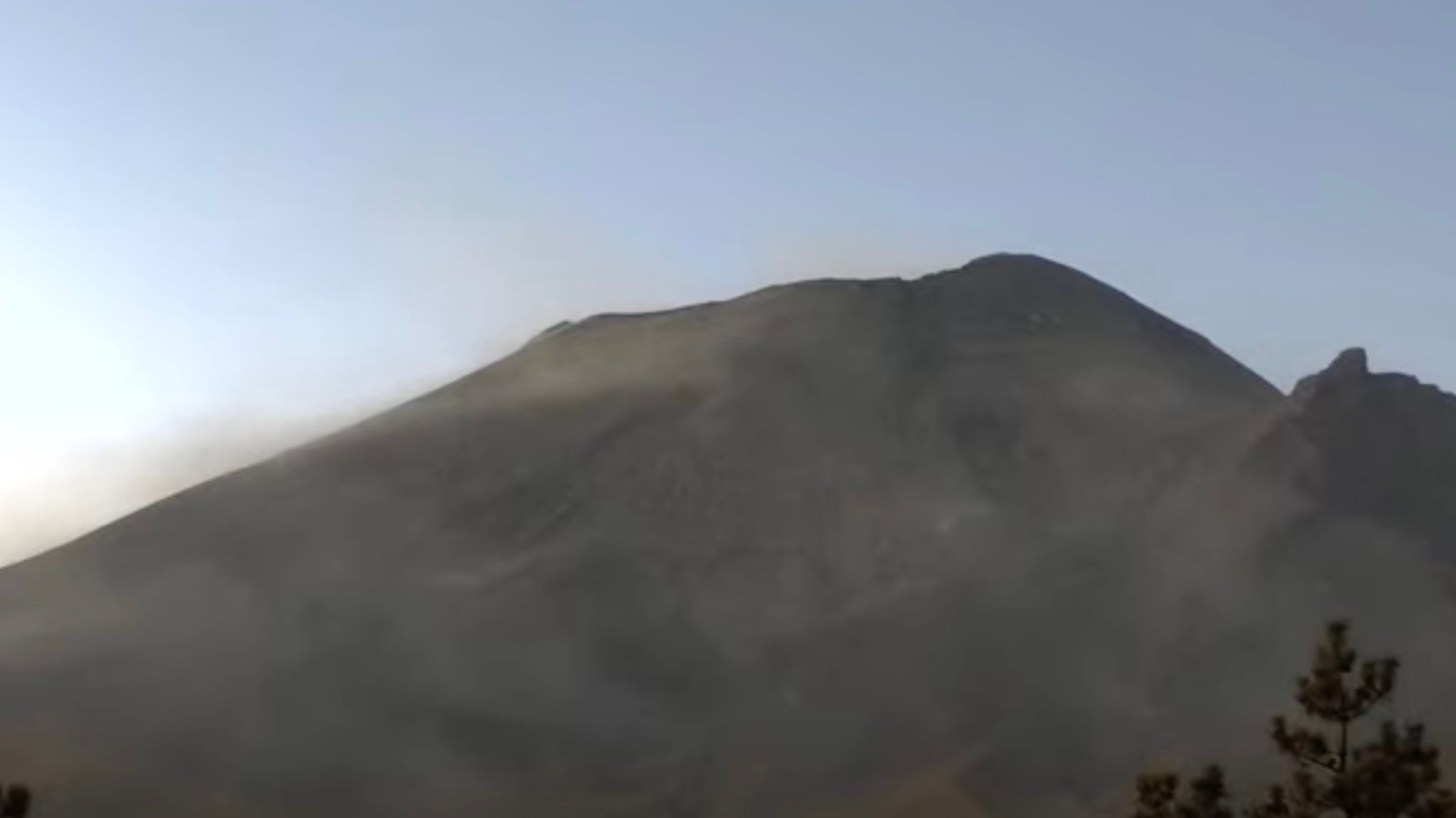 Volcán Popocatépetl hoy 14 de marzo: Amanece